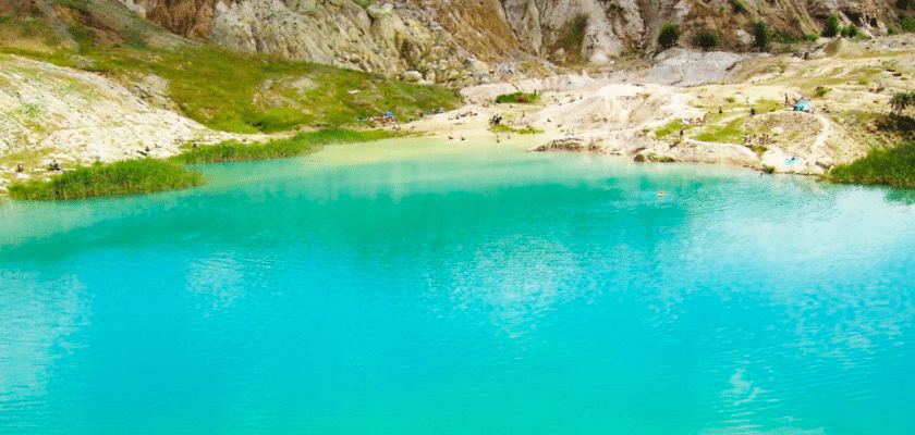 Laguna Albastra