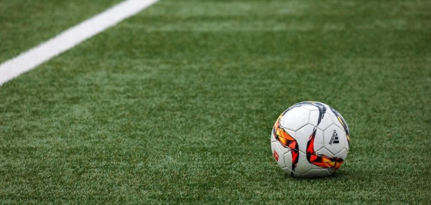 CFR Cluj, un nou pas greșit pe teren propriu, cu UTA Arad 