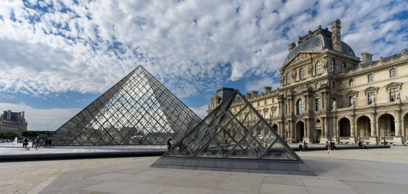 Muzeul Luvru va crește prețul biletului de intrare cu 29% anul viitor, când Parisul găzduiește Jocurile Olimpice