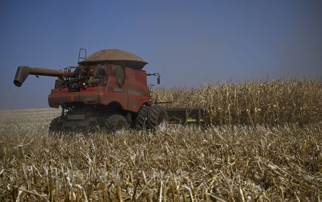 Comisarul UE pentru Agricultură propune o schimbare de politică, pe fondul protestelor fermierilor