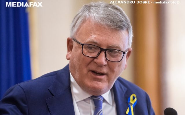 Nicolas Schmit a fost ales candidatul social-democraţilor la şefia Comisiei Europene