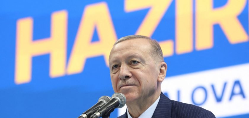 Erdogan l-a felicitat pe Putin și s-a oferit din nou să medieze pacea. Diplomația turcă se teme de „proliferarea” războiului