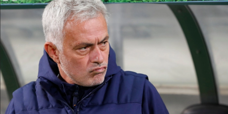 Meciul de adio al Generaţiei de Aur: Mourinho – A fost o plăcere / Pe cine a remarcat portughezul