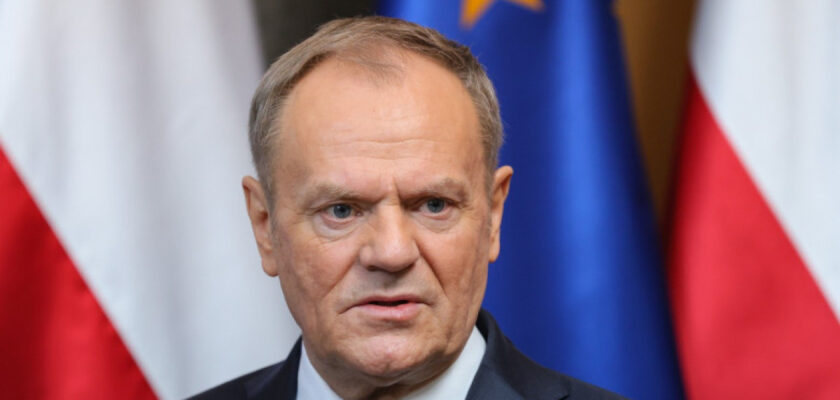 Polonia acuză Rusia de sabotaj: serviciile secrete ruse ar fi provocat un incendiu uriaș în Varșovia